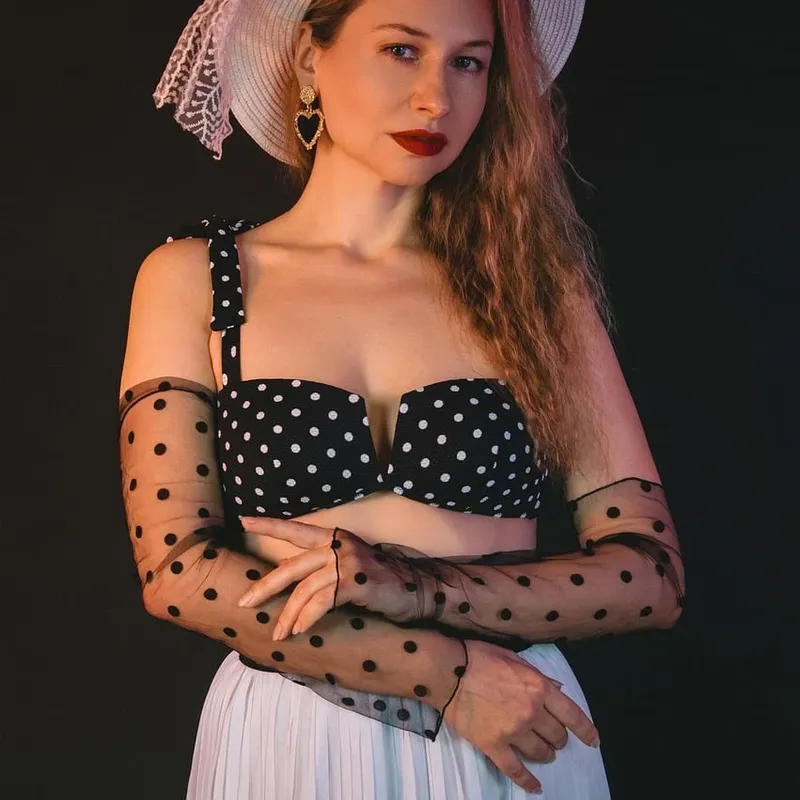 Women New One Shoulder Diagonal Bag Fashion Acrylic Dinner Wedding Bag Black And White Polka Dot Handbag